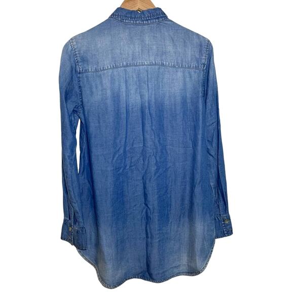 Cloth & Stone Distressed Chambray Fade Button Down Collared Shirt Blue Small - Picture 2 of 9